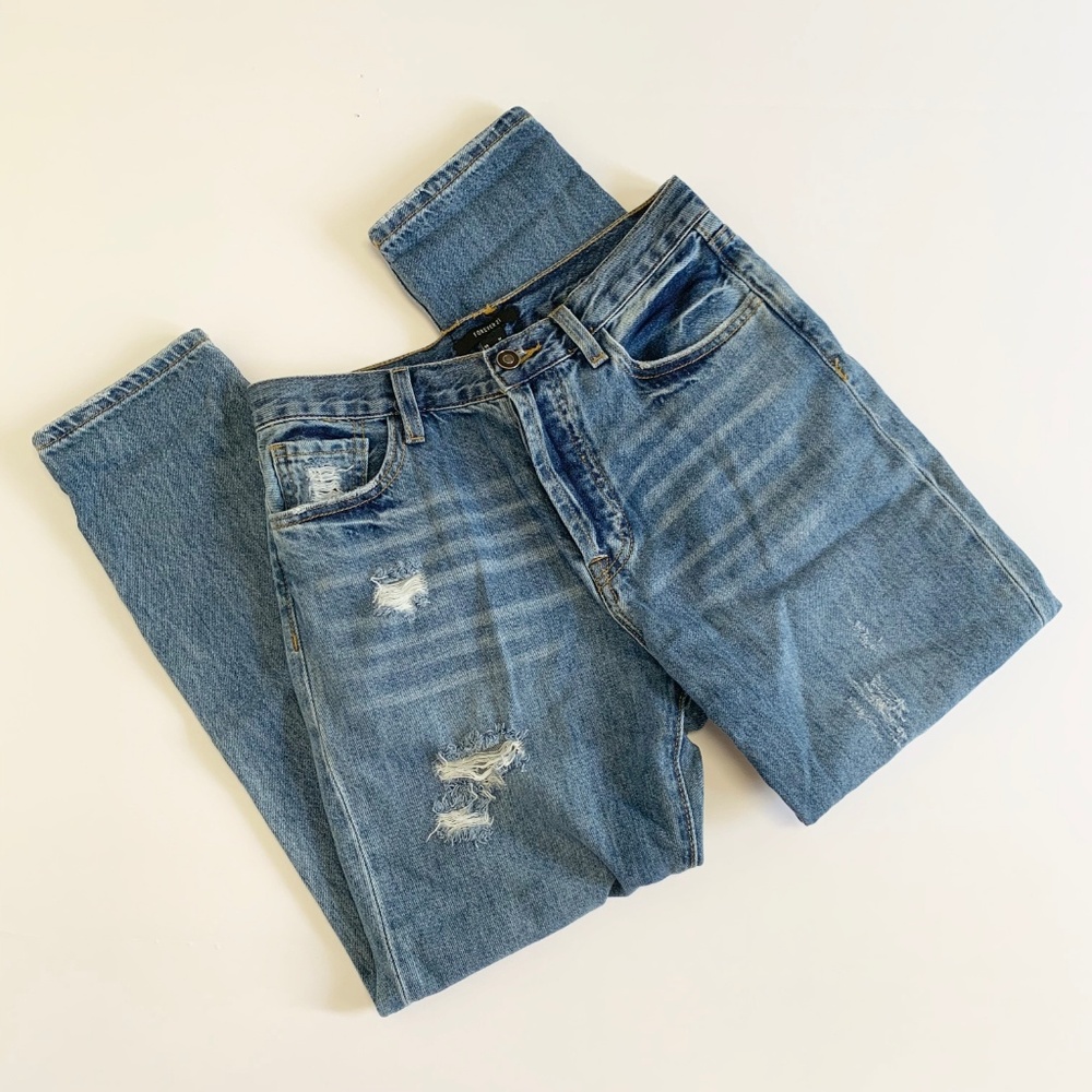 Forever 21 High-Rise Distressed Jeans - Picture 3 of 7